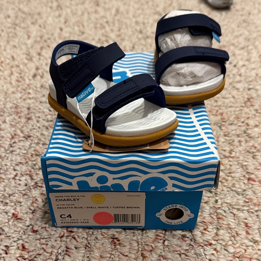 Native Shoes Charley Kids Sandals in Blue and White
